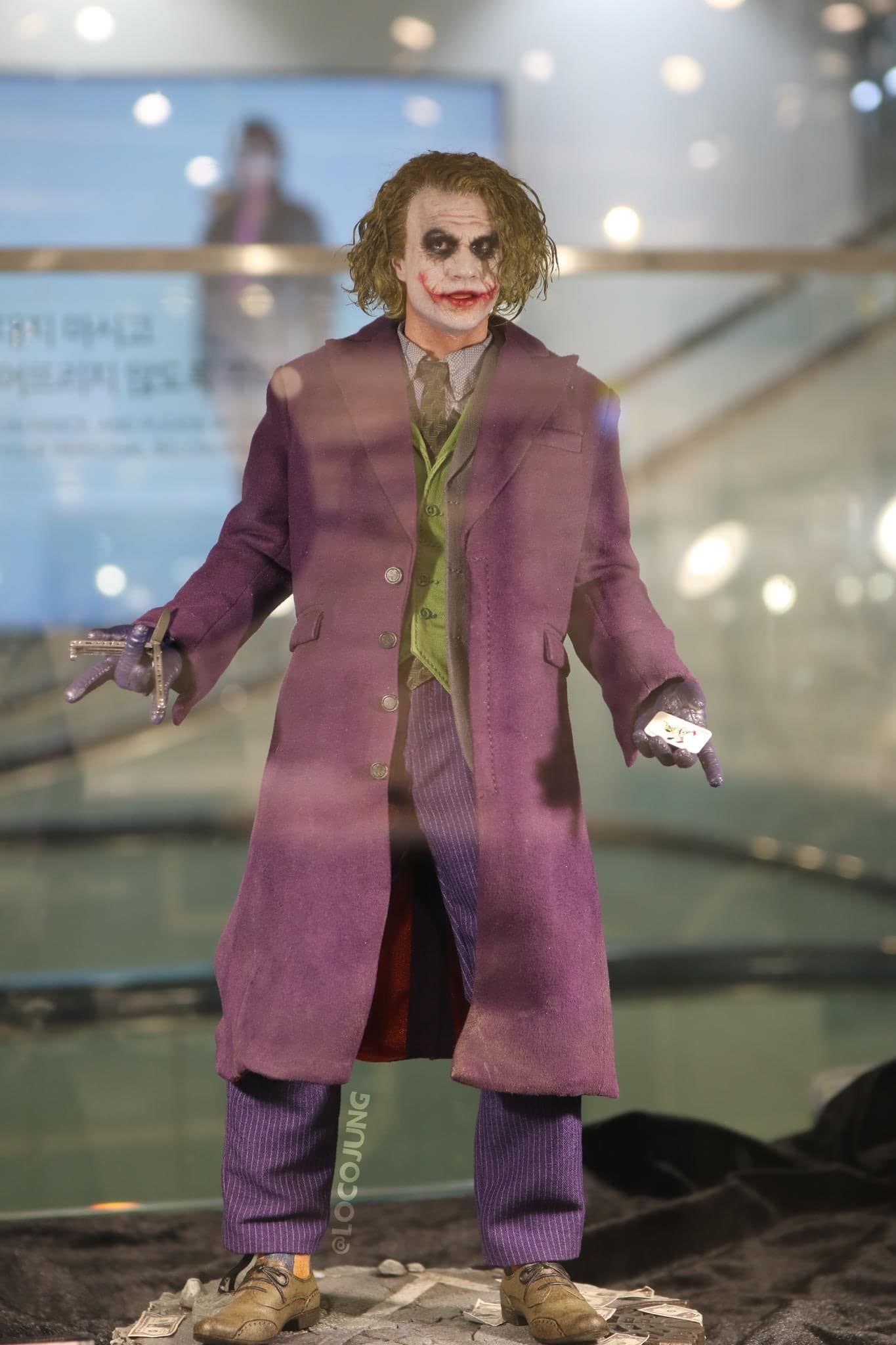 Hot Toys The Dark Knight Joker DX/Artisan 1/6 Scale Figure | Page 100 ...